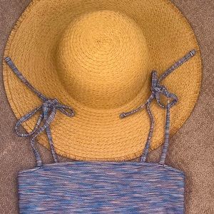 Aerie, medium, one piece